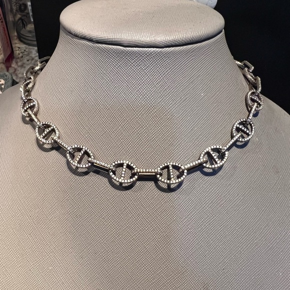 Hard to Find Vintage Silver Circle Link Necklace
